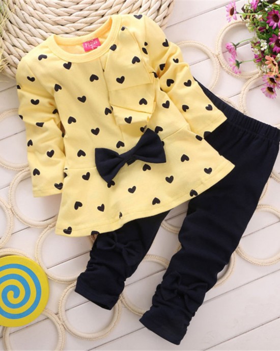 【12M-4Y】Girl Sweet Love Print Bow Long Sleeve T-shirt And Pants Set - 34229